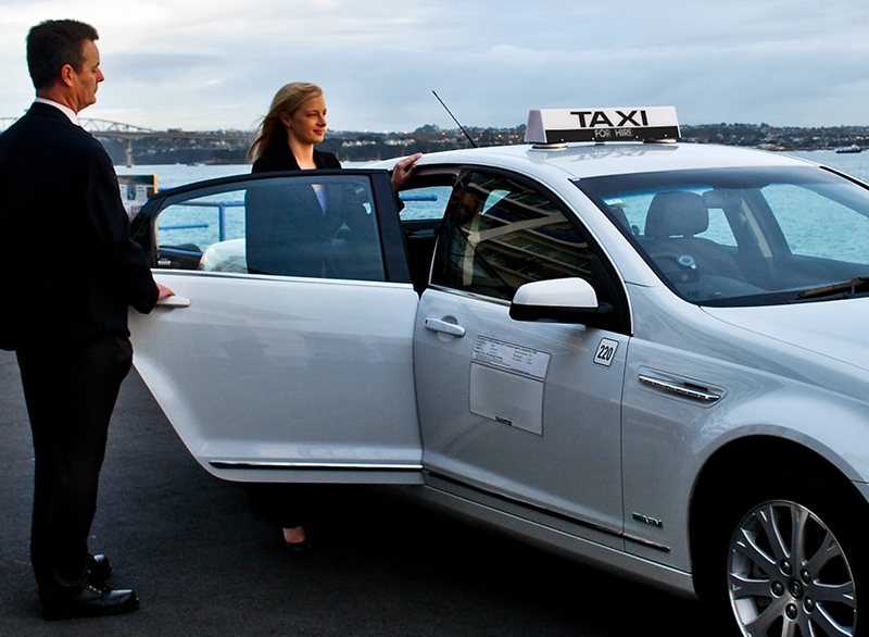 Taxi Service Camberwell | Taxi to Airport - Melbourne Silver Taxi Cab