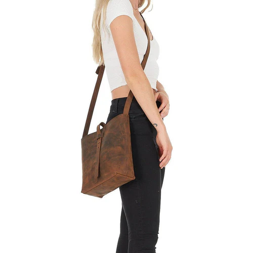 Stylish Leather Crossbody Bags for Every Occasion – Melborne Leather Co.