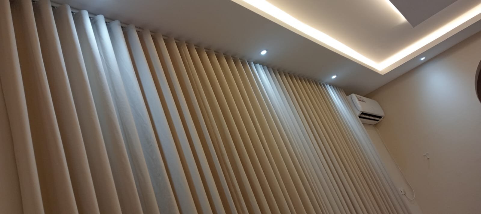 Buy Blinds and Curtains in Doha, Qatar | Get Upto 40% off