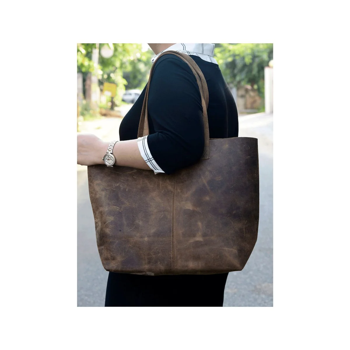 How to Choose the Right Leather Tote Bag for Your Lifestyle | by Melbourneleatherco | May, 2025 | Medium