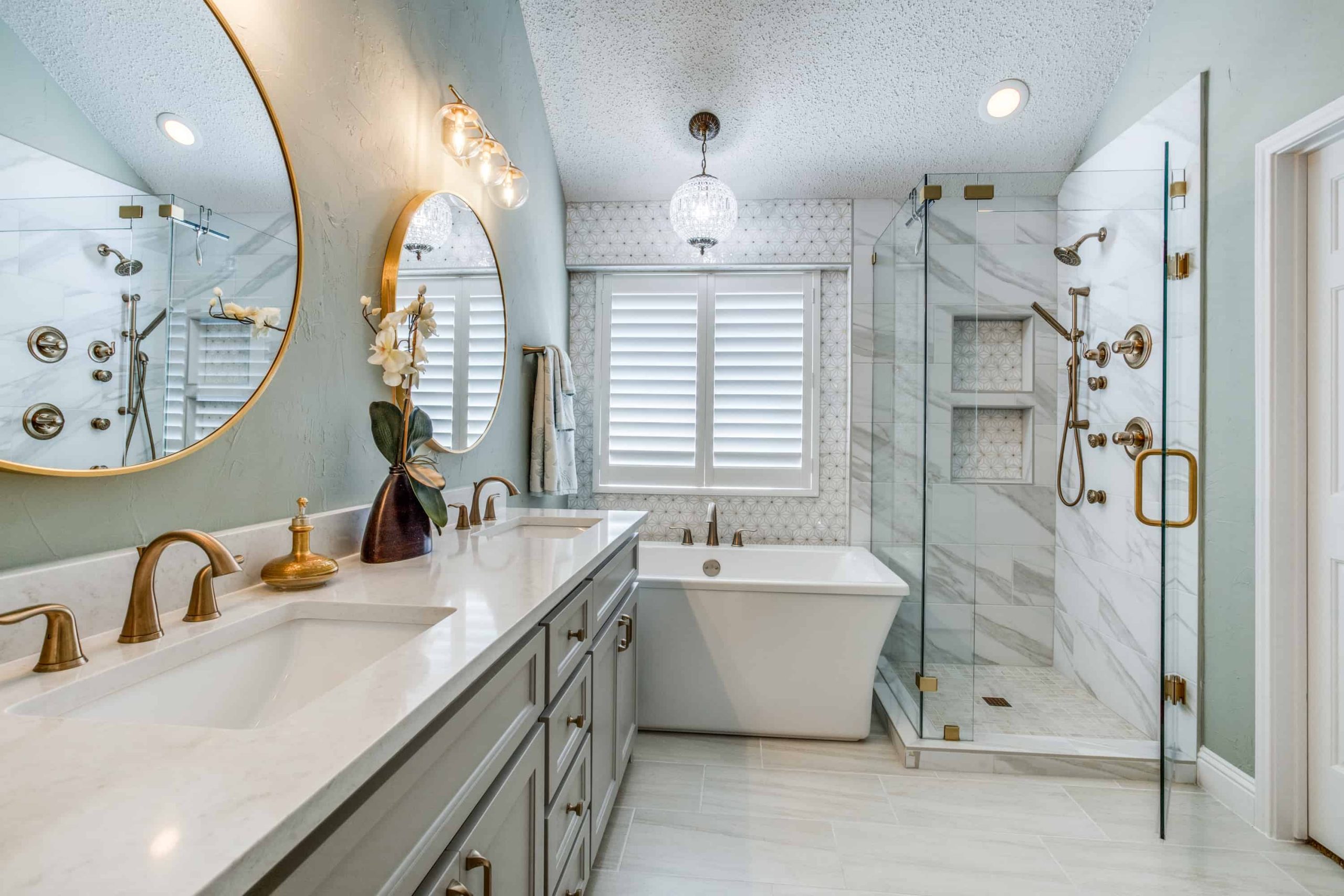 Bathroom Cabinets: Functional Storage or Interior Design Feature?