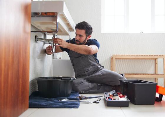 Water Pressure Issues? Here's How Plumbing Services Can Help