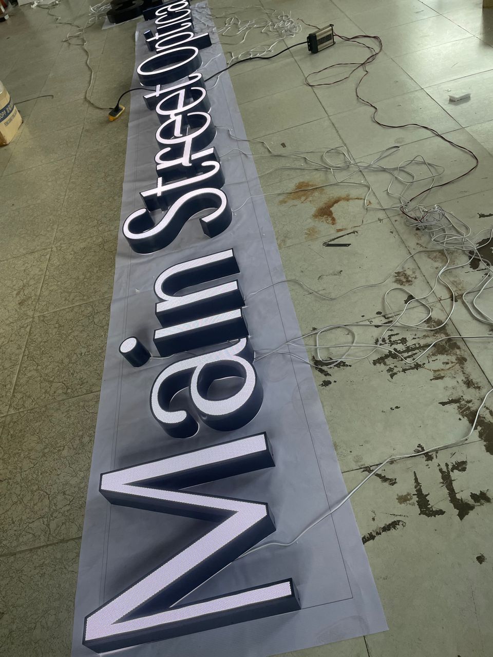 Automotive Signage & Vintage Automotive Signs in Brendale