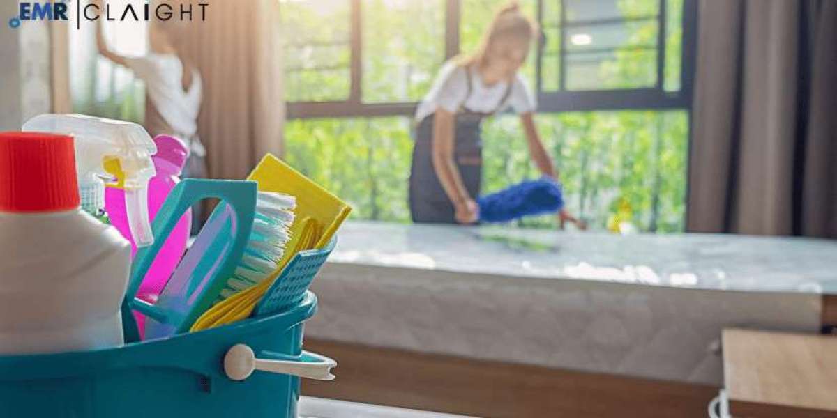 Best Beaches in Miami: Relax by Day, Party by Night