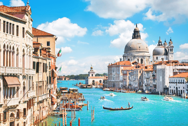 Europe Travel Package | Get Discount Upto 30% On Europe Tour Package