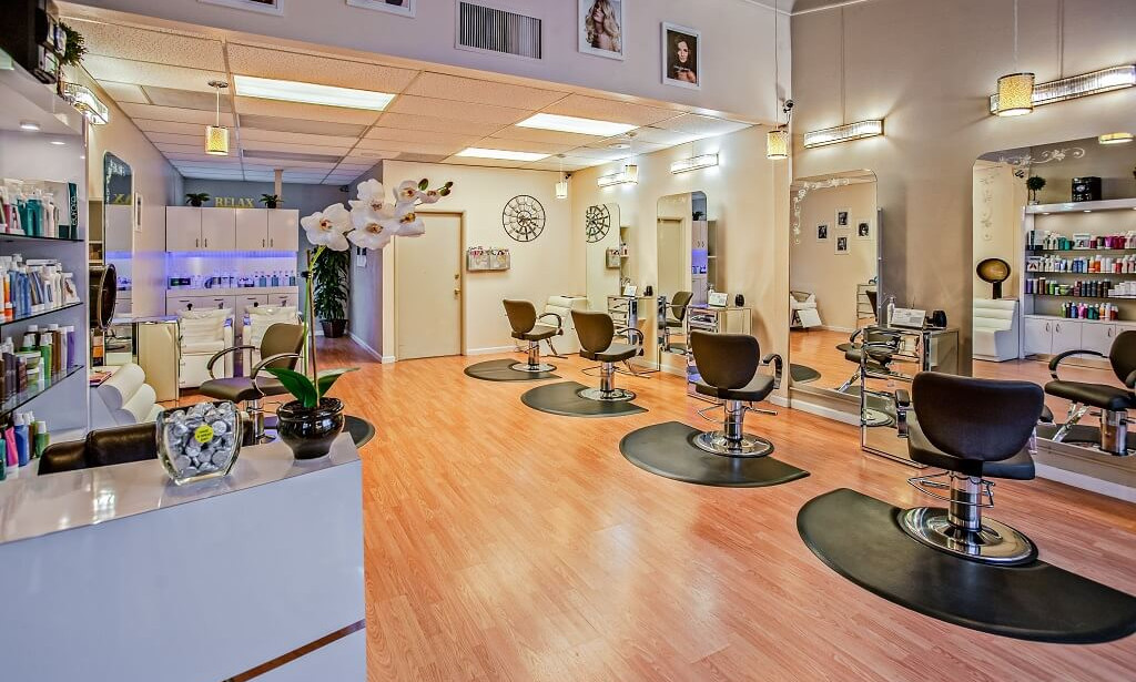 What Is the Best Beauty Salon in Sargodha for Brides and Daily Care?