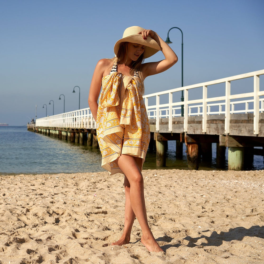 Breeze Through Summer: Why a Sarong is Perfect for the Beach - The News US