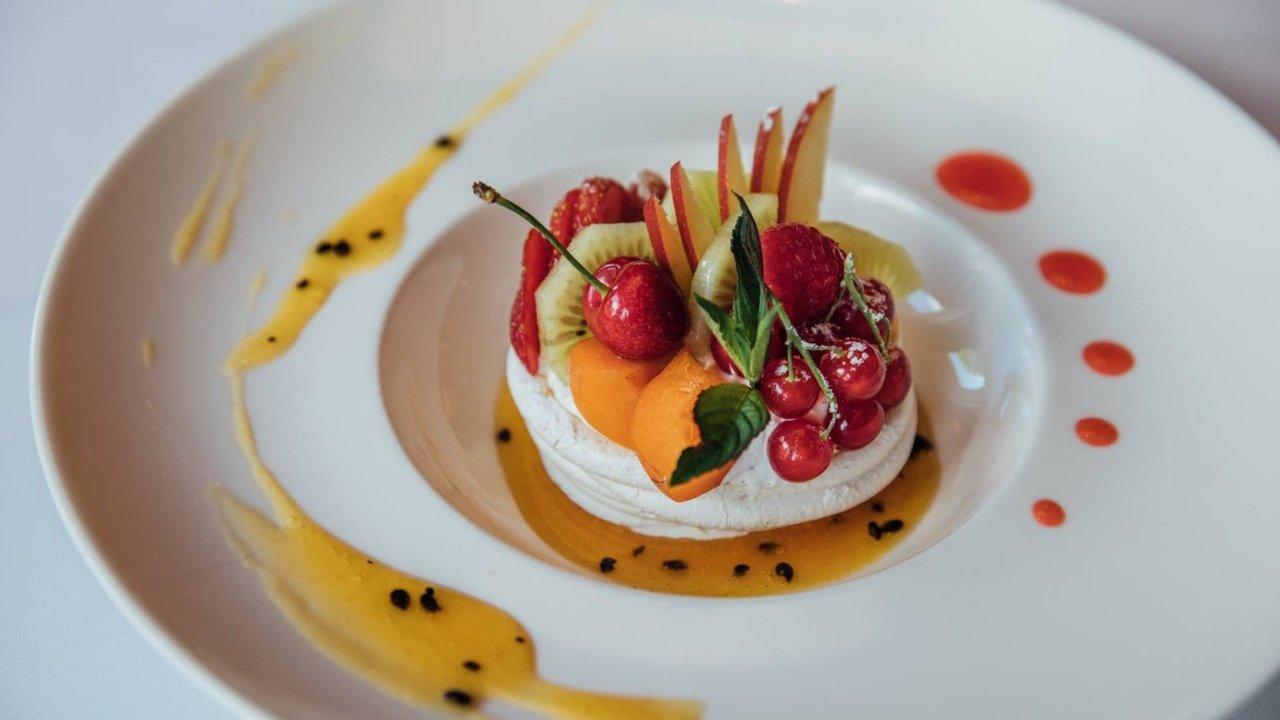 Hire a Private Chef in Gstaad - Tailored Menus, Local Ingredients, Unmatched Service | Articles | World Private chef | Gan Jing World - Technology for Humanity | Video & Movie Streaming