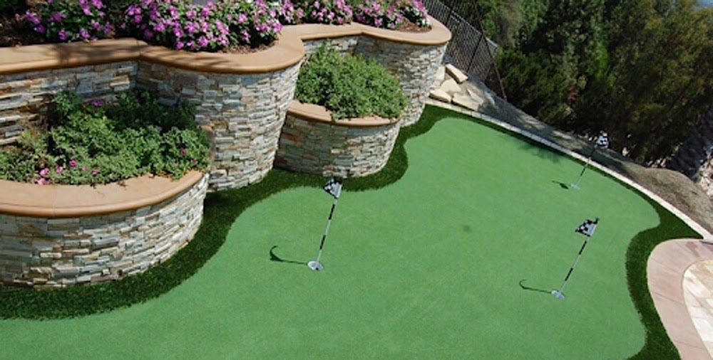 How to Choose the Right Artificial Turf for Your Austin Putting Green