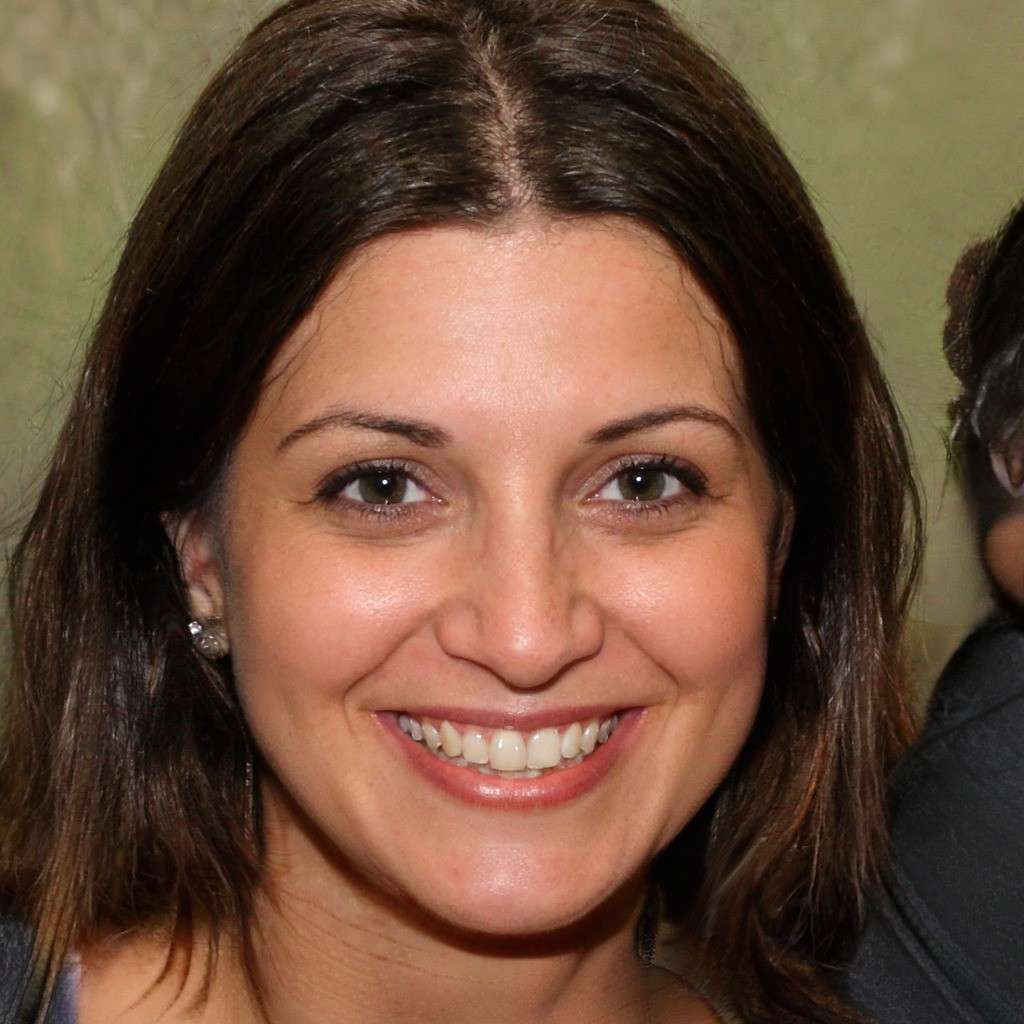 Elena Fischer Profile Picture