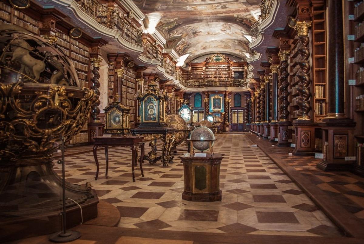 Discover The Power Of Akashic Records Reading | Author Divine Urja | Sociomix