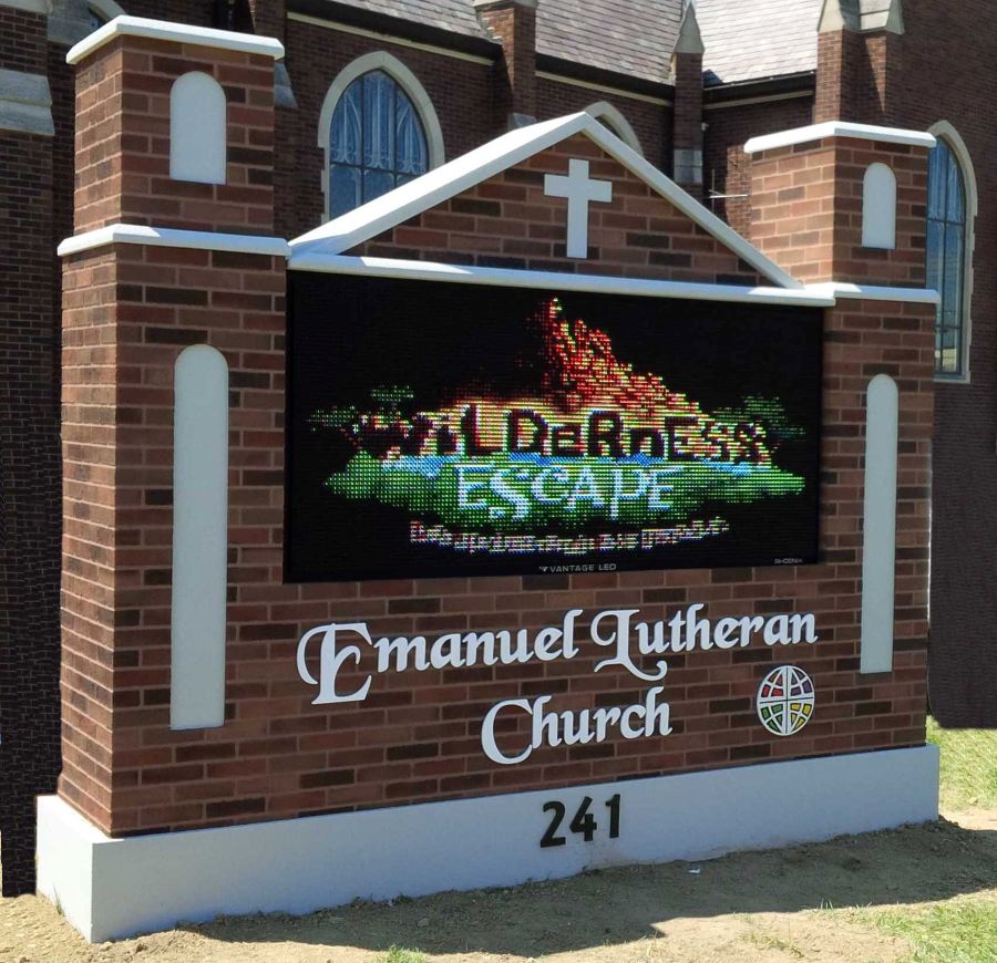 How Shopping Center Monument Signs Increase Foot Traffic | Super Custom Signs