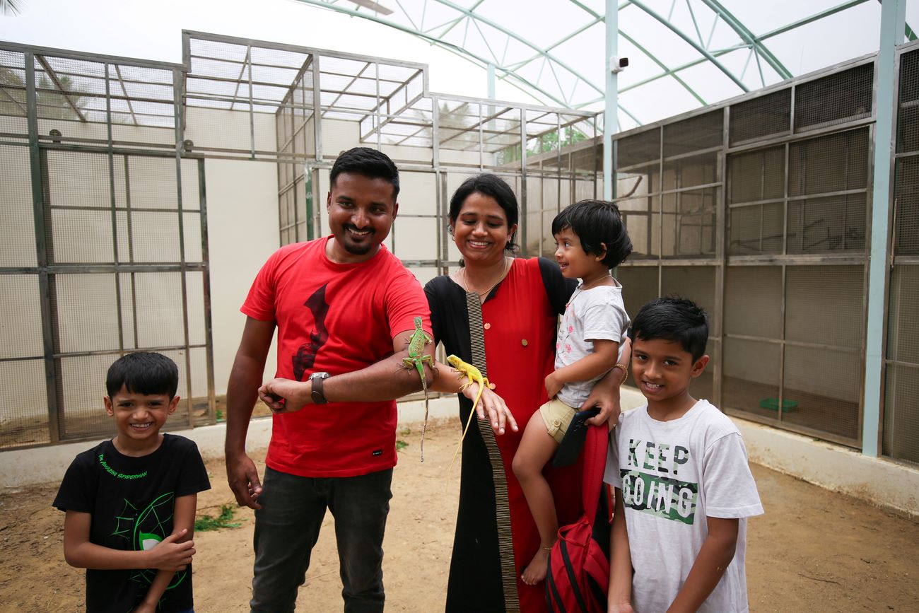 Best Farmhouse Near Bangalore Within 35 km for a Perfect Family Picnic