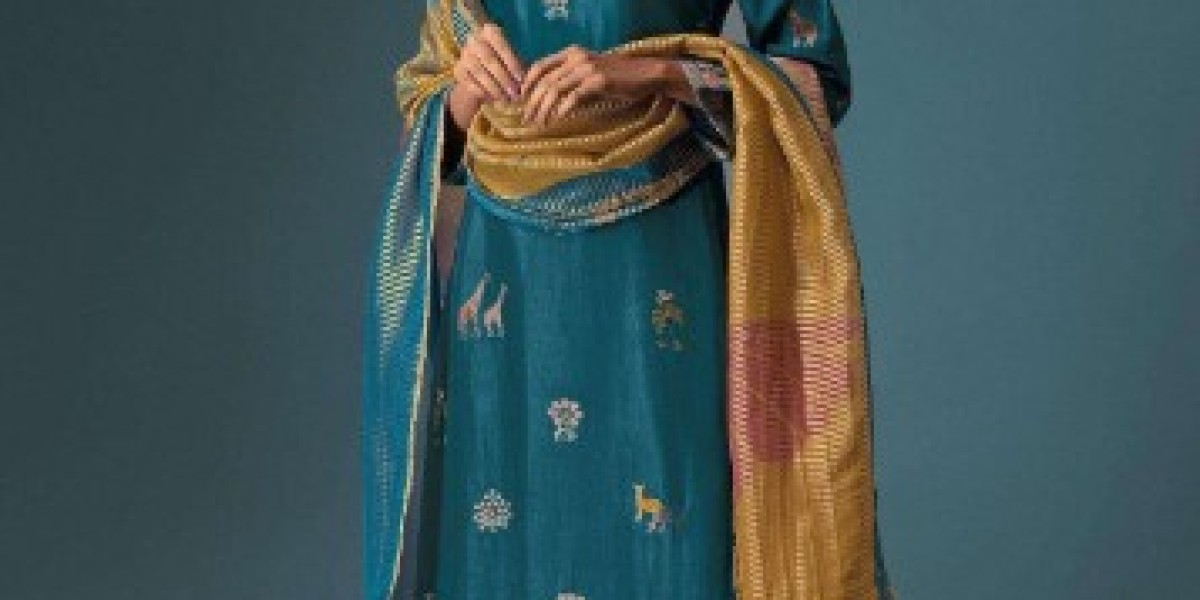 Your Dream Day, Your Omtex Look: Wedding Suits That Dazzle