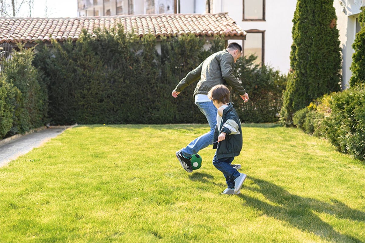 Transforming Outdoor Spaces with Durable Artificial Lawn Austin | by National Greens of Houston | Nov, 2025 | Medium