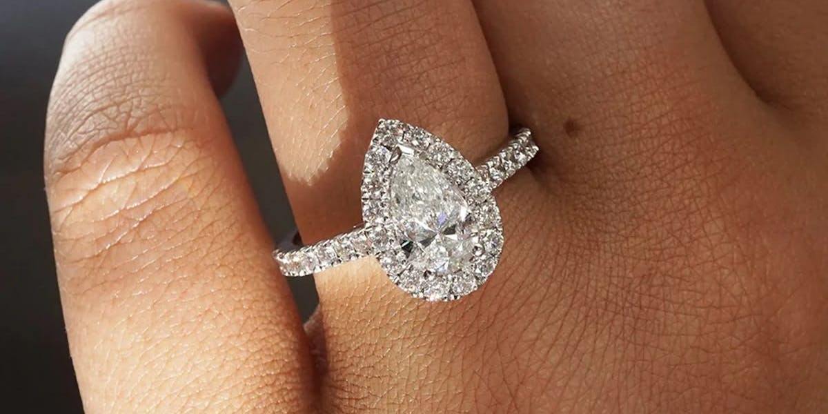 Why Pear Shaped Diamond Engagement Rings Stand Out